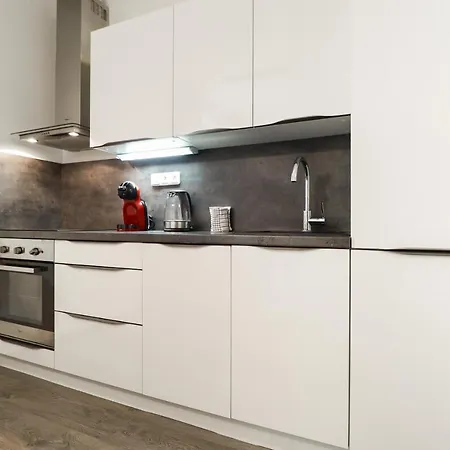 Apartments / 10 Min From Center / O2 Arena Prague Exterior photo